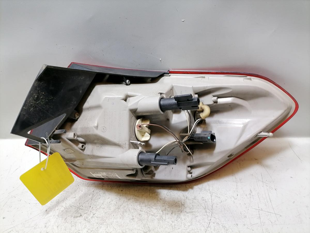 Opel Astra J original R&uuml;cklicht R&uuml;ckleuchte Schlussleuchte links Kombi Bj.2012